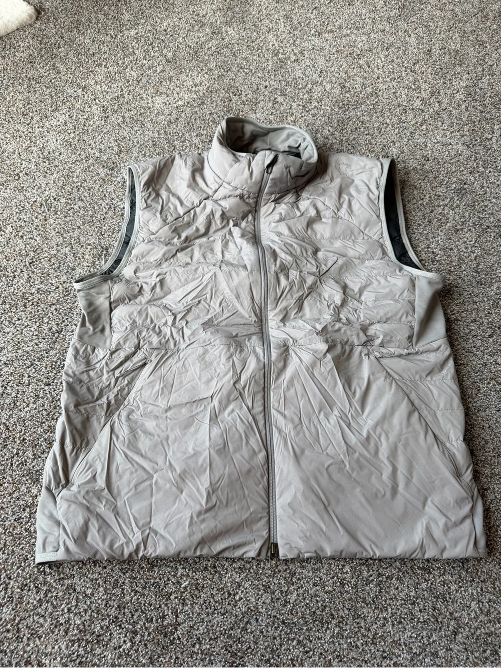 Lululemon Down For It All Vest Men's XXL Gray PrimaLoft Insulated